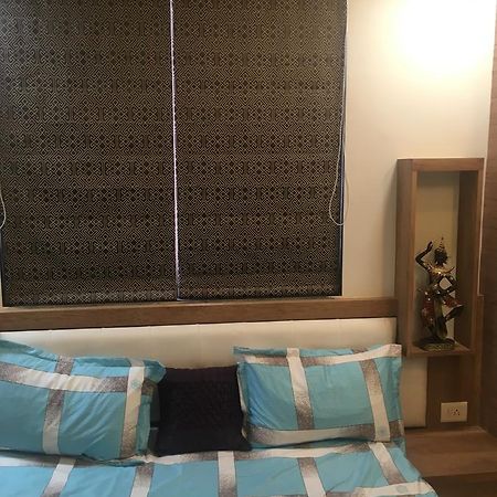 Hotel Sun Shine Ahmedabad Bagian luar foto
